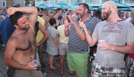 “Yaaaaasss, Fuck Yeah Bear Armpit Tumblr’s so hot right now!”